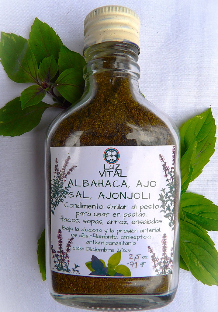 Organic artisanal hand made pasta sauce with Albahaca y Ajo. Digestivo, baja el azúcar, antiparasitario benefits.