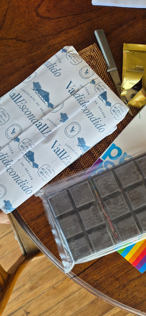 Organic, dark single-origin chocolate bar (67.5% cacao). Regenerative and sustainable sourced for antioxidants.