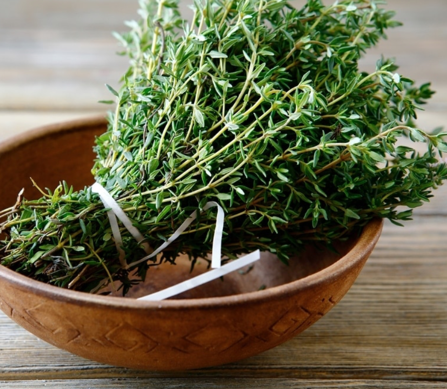 Organic Thyme from sustainable, regenerative cultivation. Antioxidant, anti-inflammatory, supports respiratory health.